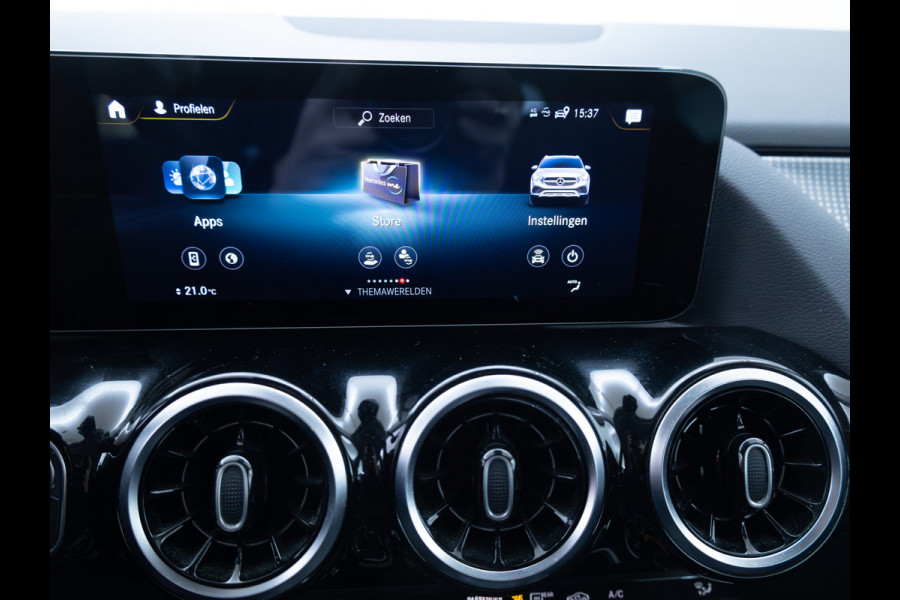 Mercedes-Benz GLA 200 Business Solution Luxury | Nieuw Model | Led-high performance | Stoelverwarming | Cruise Navigatie , Carplay/Android auto, Winterwielenset