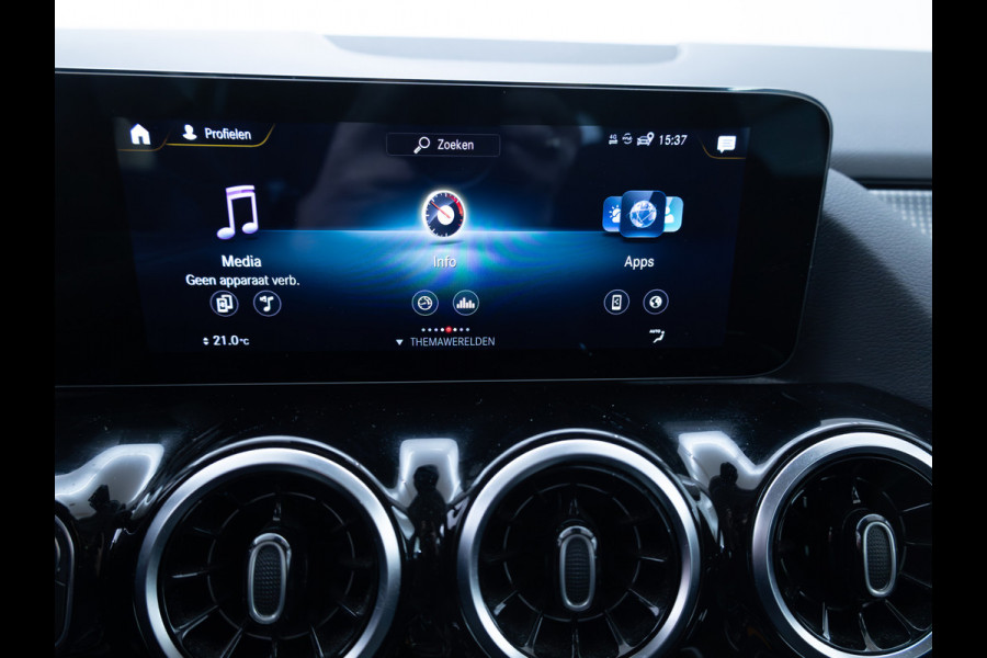 Mercedes-Benz GLA 200 Business Solution Luxury | Nieuw Model | Led-high performance | Stoelverwarming | Cruise Navigatie , Carplay/Android auto, Winterwielenset