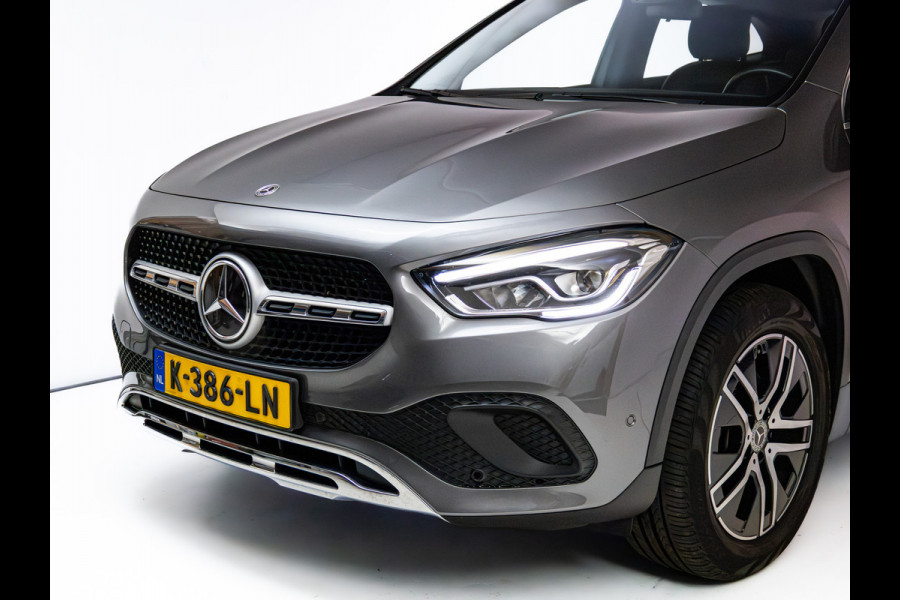 Mercedes-Benz GLA 200 Business Solution Luxury | Nieuw Model | Led-high performance | Stoelverwarming | Cruise Navigatie , Carplay/Android auto, Winterwielenset