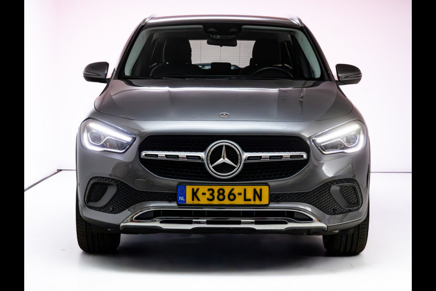 Mercedes-Benz GLA 200 Business Solution Luxury | Nieuw Model | Led-high performance | Stoelverwarming | Cruise Navigatie , Carplay/Android auto, Winterwielenset