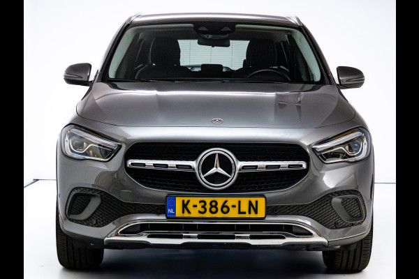 Mercedes-Benz GLA 200 Business Solution Luxury | Nieuw Model | Led-high performance | Stoelverwarming | Cruise Navigatie , Carplay/Android auto, Winterwielenset