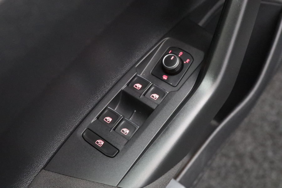 Volkswagen Polo 1.0 TSI 96 PK Highline, Camera, Carplay, Adap. Cruise Control