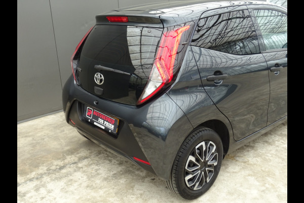 Toyota Aygo 1.0 VVT-i x-fun * EXTRA GETINT GLAS * LED * GOED ONDERH. !!