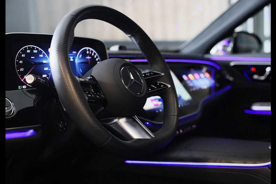Mercedes-Benz E-Klasse 300 e AMG 53 Look / HYPERSCREEN / Acc / Memory / Elek Stoelen / 360 Camera / Dode Hoek / Open Pano / 21 Inc