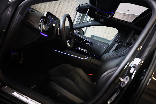 Mercedes-Benz E-Klasse 300 e AMG 53 Look / HYPERSCREEN / Acc / Memory / Elek Stoelen / 360 Camera / Dode Hoek / Open Pano / 21 Inc
