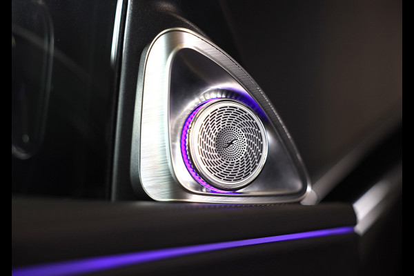 Mercedes-Benz E-Klasse 300 e AMG 53 Look / HYPERSCREEN / Acc / Memory / Elek Stoelen / 360 Camera / Dode Hoek / Open Pano / 21 Inc