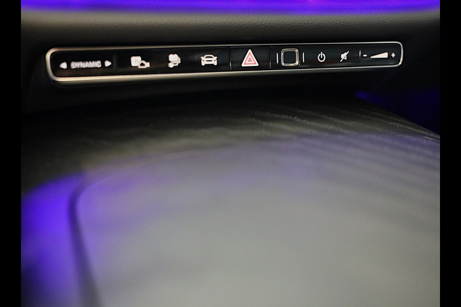 Mercedes-Benz E-Klasse 300 e AMG 53 Look / HYPERSCREEN / Acc / Memory / Elek Stoelen / 360 Camera / Dode Hoek / Open Pano / 21 Inc