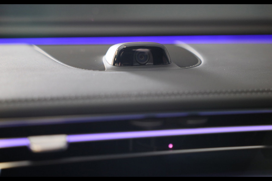 Mercedes-Benz E-Klasse 300 e AMG 53 Look / HYPERSCREEN / Acc / Memory / Elek Stoelen / 360 Camera / Dode Hoek / Open Pano / 21 Inc