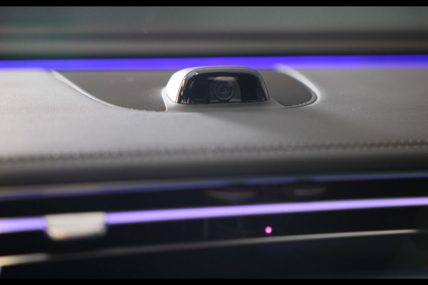 Mercedes-Benz E-Klasse 300 e AMG 53 Look / HYPERSCREEN / Acc / Memory / Elek Stoelen / 360 Camera / Dode Hoek / Open Pano / 21 Inc