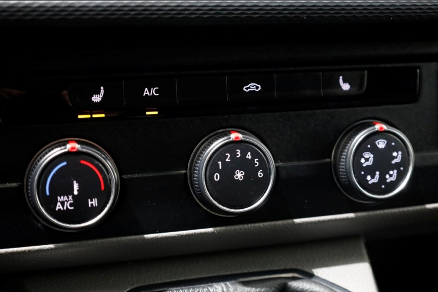 Volkswagen Transporter T6.1 2.0 TDI 110pk L1H1 Comfortline Airco/Navi/Camera/Inrichting 04-2020