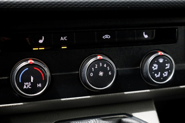 Volkswagen Transporter T6.1 2.0 TDI 110pk L1H1 Comfortline Airco/Navi/Camera/Inrichting 04-2020