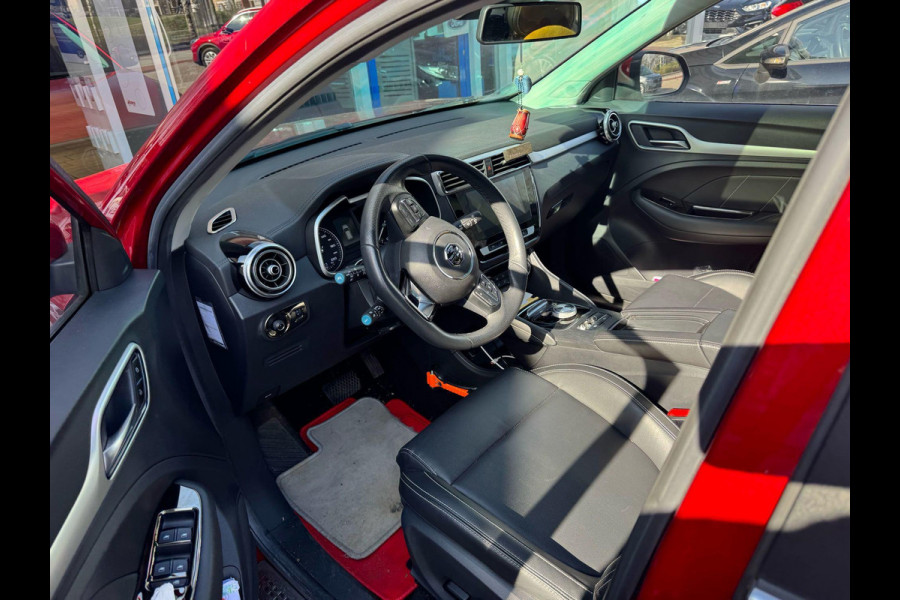 MG Mg Zs EV Luxury 45 kWh | 143pk | Panoramadak | Elektrisch Verstelbare Stoelen | Dodehoeksensoren |