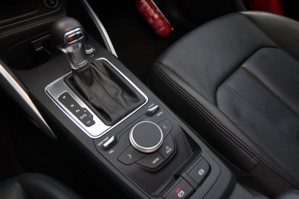 Audi Q2 40 TFSI quattro / PANO / RS Wielen / LEDER / CAMERA / NAVI