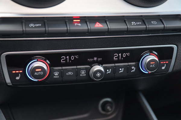 Audi Q2 40 TFSI quattro / PANO / RS Wielen / LEDER / CAMERA / NAVI