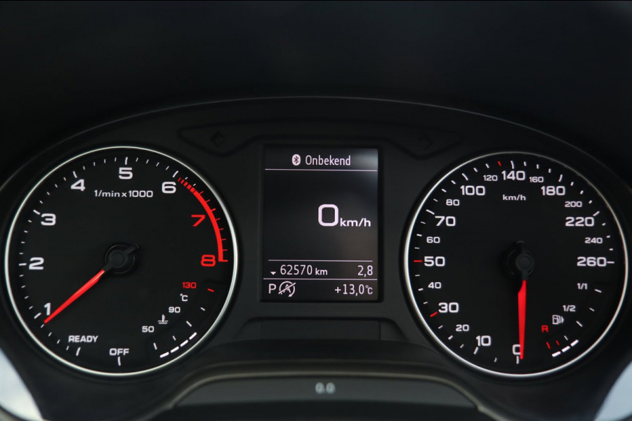 Audi Q2 40 TFSI quattro / PANO / RS Wielen / LEDER / CAMERA / NAVI