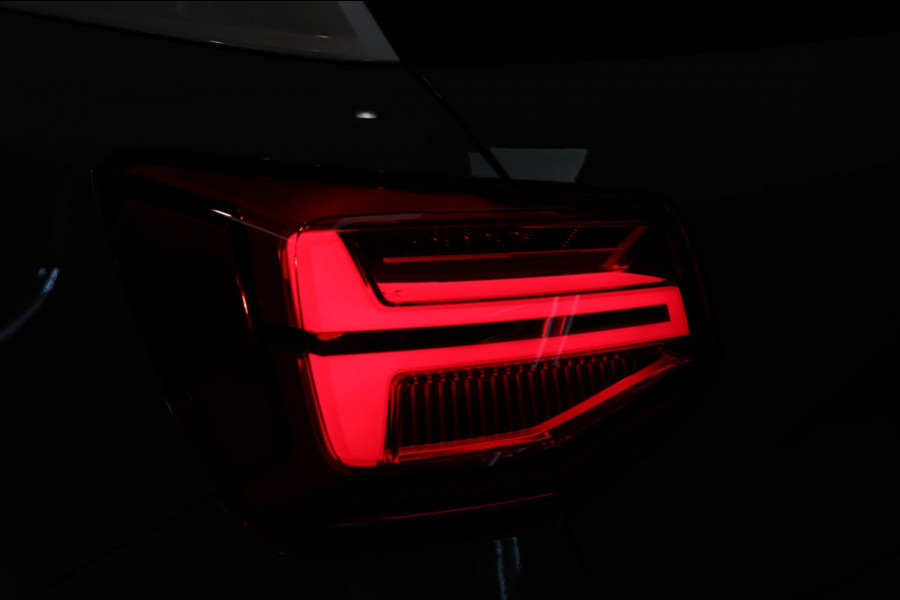 Audi Q2 40 TFSI quattro / PANO / RS Wielen / LEDER / CAMERA / NAVI