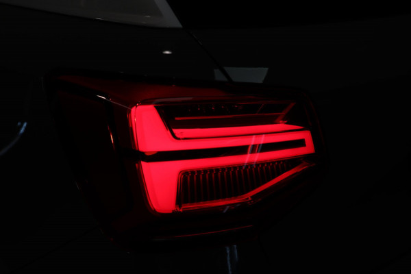 Audi Q2 40 TFSI quattro / PANO / RS Wielen / LEDER / CAMERA / NAVI