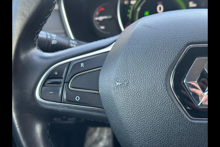 Renault Talisman 1.6 TCe Intens 150pk Automaat Trekhaak | 4Control | BOSE Audio | Dodehoeksensoren | Navigatie | Achteruitrijcamera | Full LED |