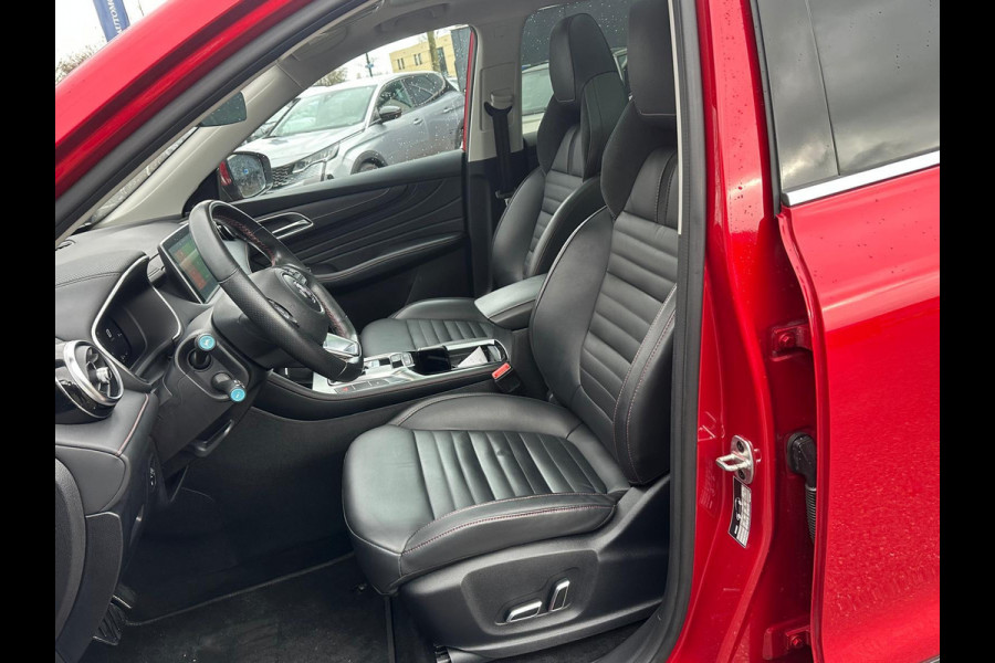 MG EHS 1.5 TGDI Luxury VAN € 25.900,- VOOR € 22.330,- UW LENTEVOORDEEL € 3.570,-! | PHEV | MEGA COMPLEET! | COMPLETE HISTORIE AANWEZIG | FABRIEKSGARANTIE T/M 011-2030 | 52km WLTP ELECTR RIJBEREIK, TOTAAL RIJBEREIK TOT 1.000km! |