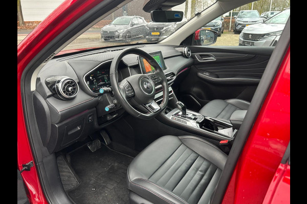 MG EHS 1.5 TGDI Luxury VAN € 25.900,- VOOR € 22.330,- UW LENTEVOORDEEL € 3.570,-! | PHEV | MEGA COMPLEET! | COMPLETE HISTORIE AANWEZIG | FABRIEKSGARANTIE T/M 011-2030 | 52km WLTP ELECTR RIJBEREIK, TOTAAL RIJBEREIK TOT 1.000km! |