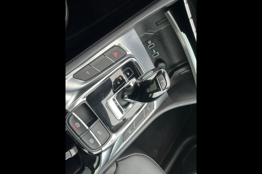 MG EHS 1.5 TGDI Luxury VAN € 25.900,- VOOR € 22.330,- UW LENTEVOORDEEL € 3.570,-! | PHEV | MEGA COMPLEET! | COMPLETE HISTORIE AANWEZIG | FABRIEKSGARANTIE T/M 011-2030 | 52km WLTP ELECTR RIJBEREIK, TOTAAL RIJBEREIK TOT 1.000km! |