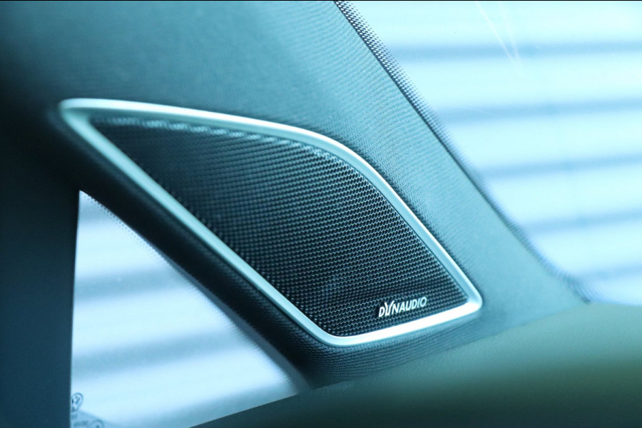 Volkswagen Golf 2.0 TSI GTI Performance | PANO / DYNAUDIO / VOL!