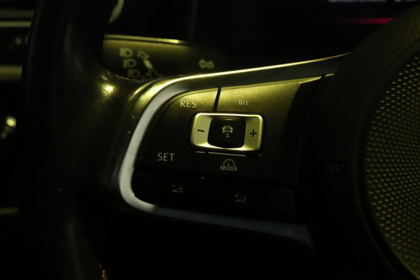 Volkswagen Golf 2.0 TSI GTI Performance | PANO / DYNAUDIO / VOL!