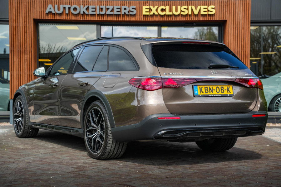 Mercedes-Benz E-Klasse All-Terrain 300 de 4MATIC All-Terrain Panoramadak Hyperscreen Adapt. Cruise Burmester HeadUp Luchtvering Trekhaak All Terrain