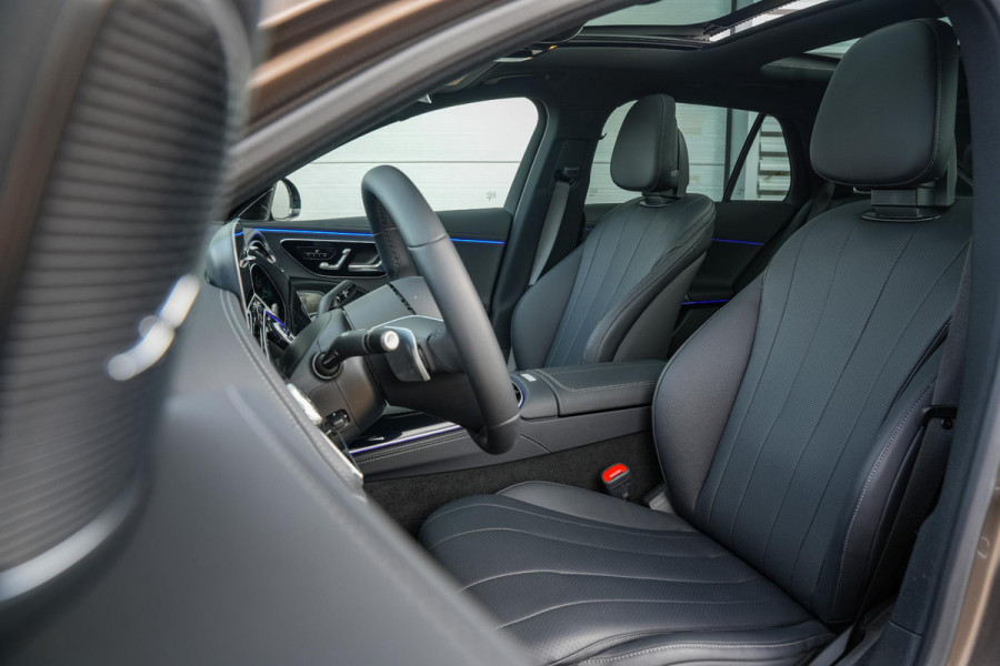 Mercedes-Benz E-Klasse All-Terrain 300 de 4MATIC All-Terrain Panoramadak Hyperscreen Adapt. Cruise Burmester HeadUp Luchtvering Trekhaak All Terrain