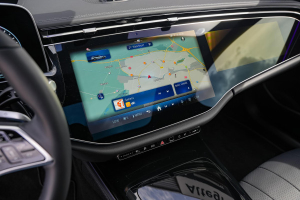 Mercedes-Benz E-Klasse All-Terrain 300 de 4MATIC All-Terrain Panoramadak Hyperscreen Adapt. Cruise Burmester HeadUp Luchtvering Trekhaak All Terrain