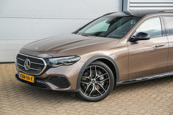 Mercedes-Benz E-Klasse All-Terrain 300 de 4MATIC All-Terrain Panoramadak Hyperscreen Adapt. Cruise Burmester HeadUp Luchtvering Trekhaak All Terrain