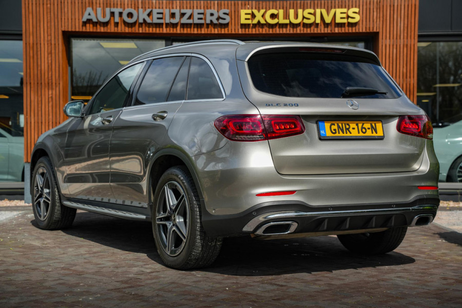 Mercedes-Benz GLC 200 Business Solution AMG Panoramadak Leer Navi Carbon