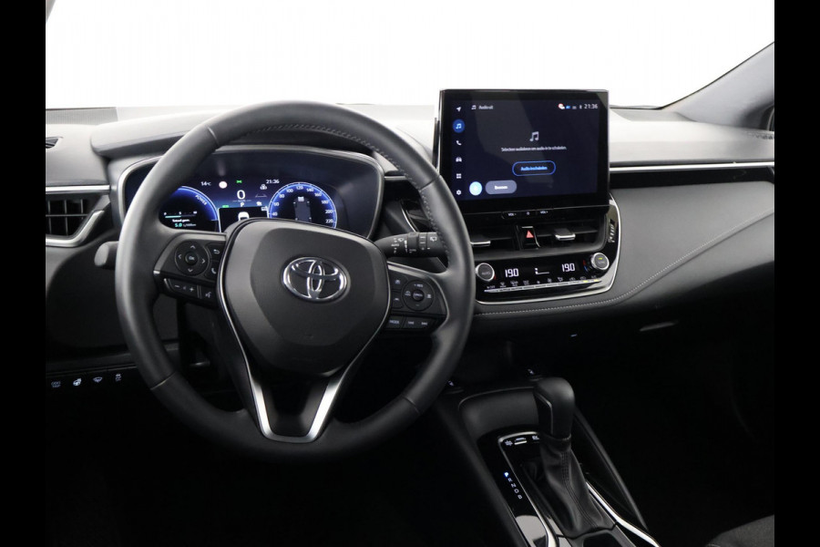 Toyota Corolla Hybrid 140 Black Edition | Stuur-& Stoelverwarming | Apple Carplay & AndroidAUTO | Adaptieve cruise control
