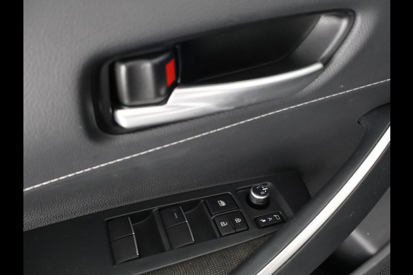 Toyota Corolla Hybrid 140 Black Edition | Stuur-& Stoelverwarming | Apple Carplay & AndroidAUTO | Adaptieve cruise control
