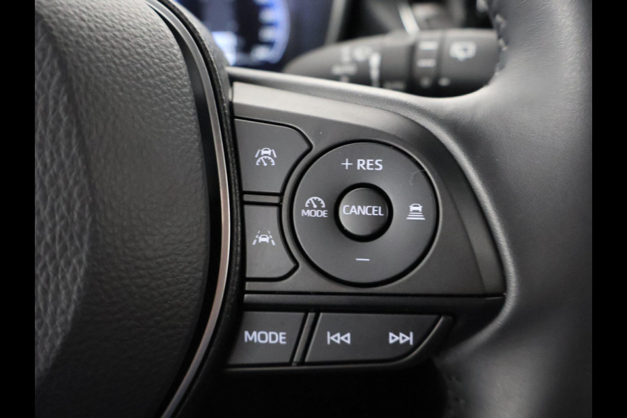 Toyota Corolla Hybrid 140 Black Edition | Stuur-& Stoelverwarming | Apple Carplay & AndroidAUTO | Adaptieve cruise control