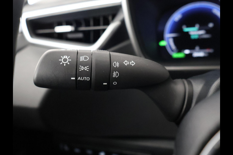 Toyota Corolla Hybrid 140 Black Edition | Stuur-& Stoelverwarming | Apple Carplay & AndroidAUTO | Adaptieve cruise control