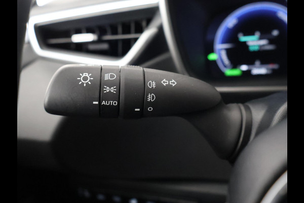 Toyota Corolla Hybrid 140 Black Edition | Stuur-& Stoelverwarming | Apple Carplay & AndroidAUTO | Adaptieve cruise control