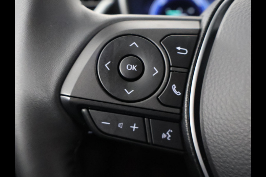 Toyota Corolla Hybrid 140 Black Edition | Stuur-& Stoelverwarming | Apple Carplay & AndroidAUTO | Adaptieve cruise control