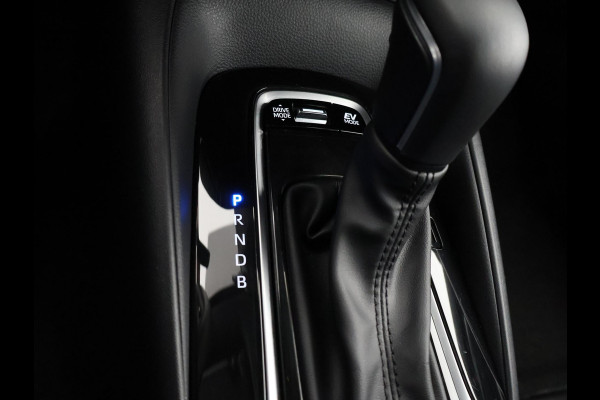 Toyota Corolla Hybrid 140 Black Edition | Stuur-& Stoelverwarming | Apple Carplay & AndroidAUTO | Adaptieve cruise control