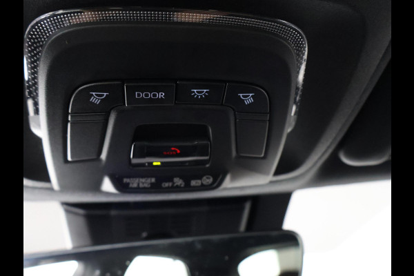 Toyota Corolla Hybrid 140 Black Edition | Stuur-& Stoelverwarming | Apple Carplay & AndroidAUTO | Adaptieve cruise control