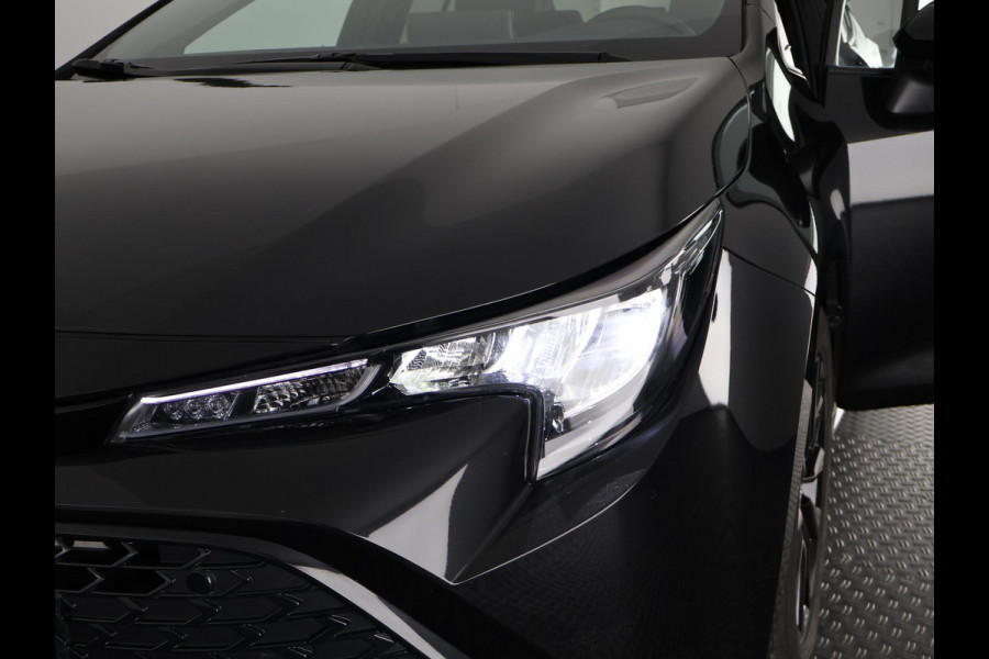 Toyota Corolla Hybrid 140 Black Edition | Stuur-& Stoelverwarming | Apple Carplay & AndroidAUTO | Adaptieve cruise control