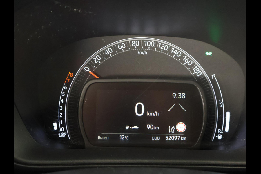 Toyota Aygo X 1.0 VVT-i MT Play Bi-Tone | Apple Carplay & AndroidAUTO | Camera | Privacy Glass |