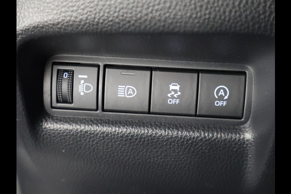 Toyota Aygo X 1.0 VVT-i MT Play Bi-Tone | Apple Carplay & AndroidAUTO | Camera | Privacy Glass |