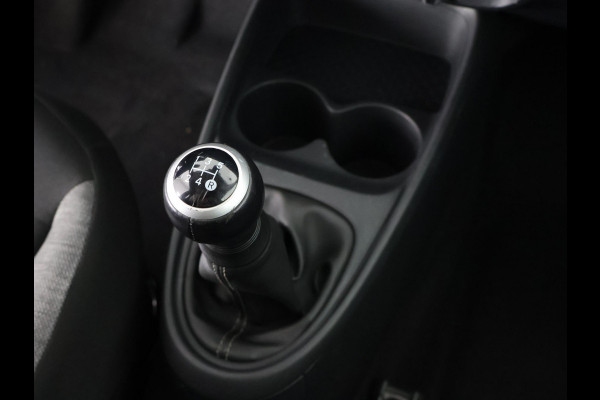 Toyota Aygo X 1.0 VVT-i MT Play Bi-Tone | Apple Carplay & AndroidAUTO | Camera | Privacy Glass |