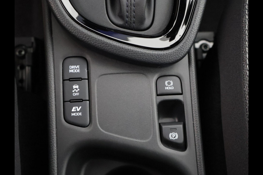 Toyota Yaris Cross 1.5 Hybrid 115 Dynamic Luxury | Apple Carplay & AndroidAUTO | Camera | Stuur- & Stoelverwarming |