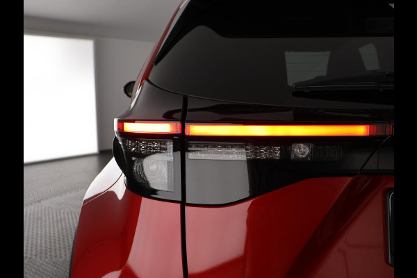 Toyota Yaris Cross 1.5 Hybrid 115 Dynamic Luxury | Apple Carplay & AndroidAUTO | Camera | Stuur- & Stoelverwarming |