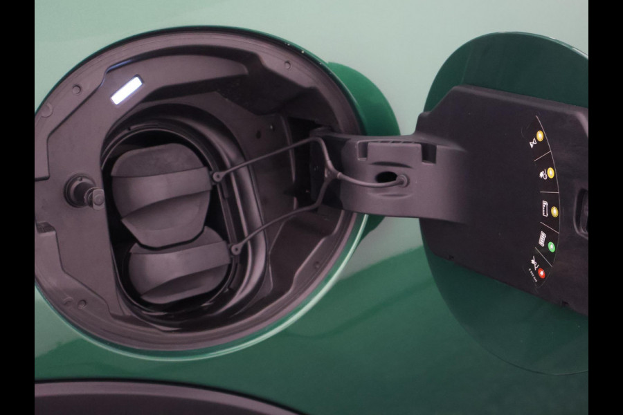 MINI Cooper Charged 33 kWh ACCU 97% Cooper Electric | (184 PK) | Navigatie | Stoelverwarming | 1e eigenaar |