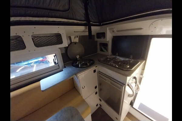 Toyota Hilux CAMPER OPBOUW *NIEUW* (€25.000,- ex.BTW) / €30.250,- incl. BTW