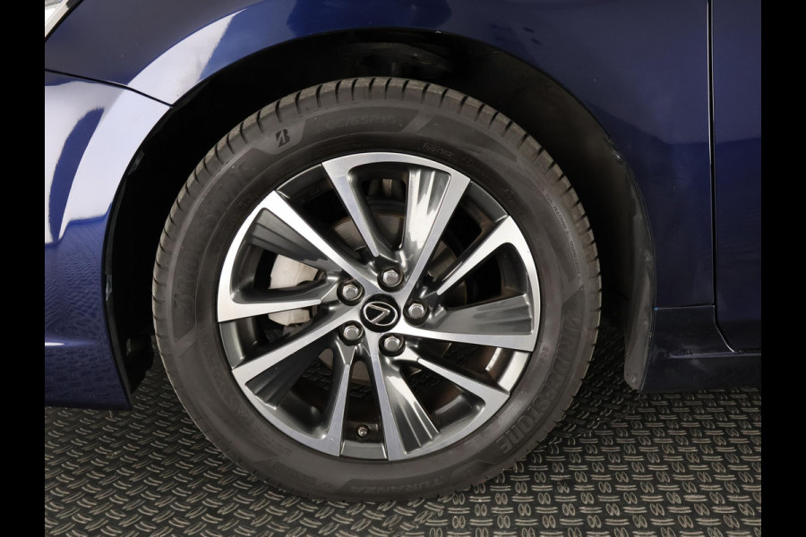 Lexus CT 200h Ultimate Edition | Apple Carplay & AndroidAUTO | Adapt.Cruise Control | Navigatiesysteem |