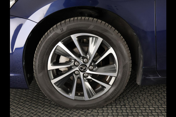 Lexus CT 200h Ultimate Edition | Apple Carplay & AndroidAUTO | Adapt.Cruise Control | Navigatiesysteem |